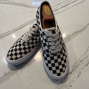 Vans Authentic Checkerboard Sneakers – Black / White – Men’s